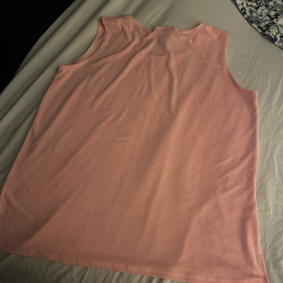 Pretty woman - Picture 1 of 5